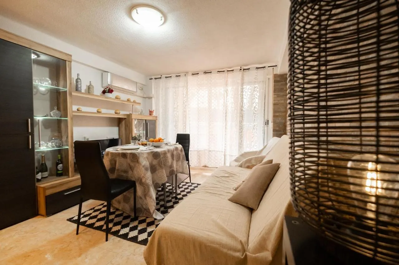 Fantastico Apartamento La Pineda 0*,